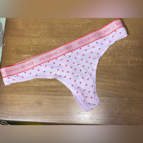 Victoria's Secret pink Lavender ladybug thongs NWT - Picture 1 of 3